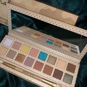 Kylie Cosmetics Take Me On Vacation